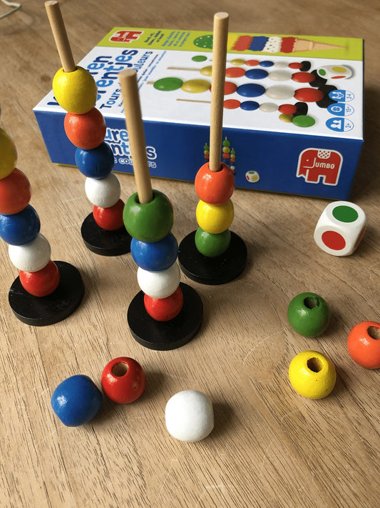 Kleurentorentjes – Kleurrijk dobbel- en bouwspel dat creativiteit en motoriek stimuleert voor alle leeftijden.